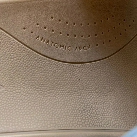 White and Tan Women's reef cushioned platform sandals | size 6 - Picture 5 of 9